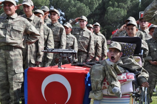 Engelliler askerlik heyecanı yaşadı 19