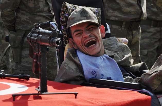 Engelliler askerlik heyecanı yaşadı 26