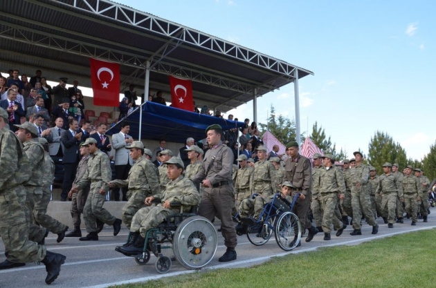 Engelliler askerlik heyecanı yaşadı 30