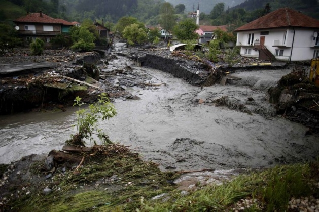 Bosna Hersek sular altında kaldı 32