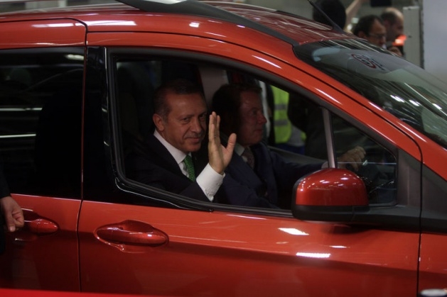Bill Ford, Erdoğan'a şoförlük yaptı 5
