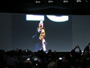 LG'nin yeni canavarı resmen tanıtıldı