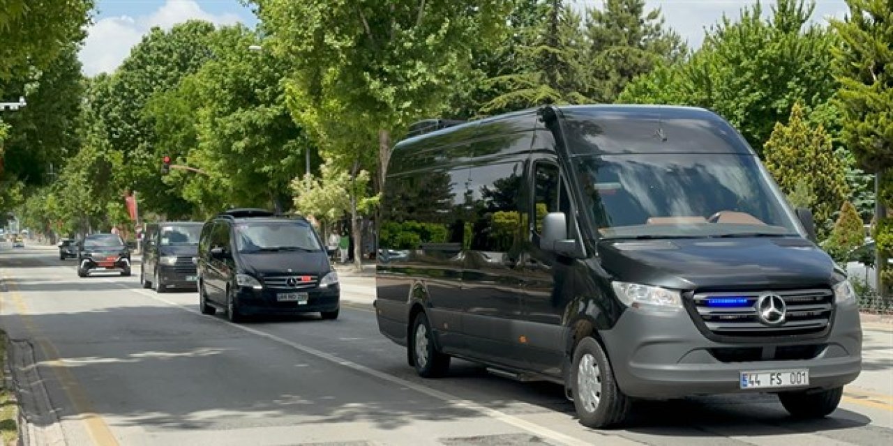 Kamuda tasarruf... Bakanın konvoyu 3 araçtan oluştu