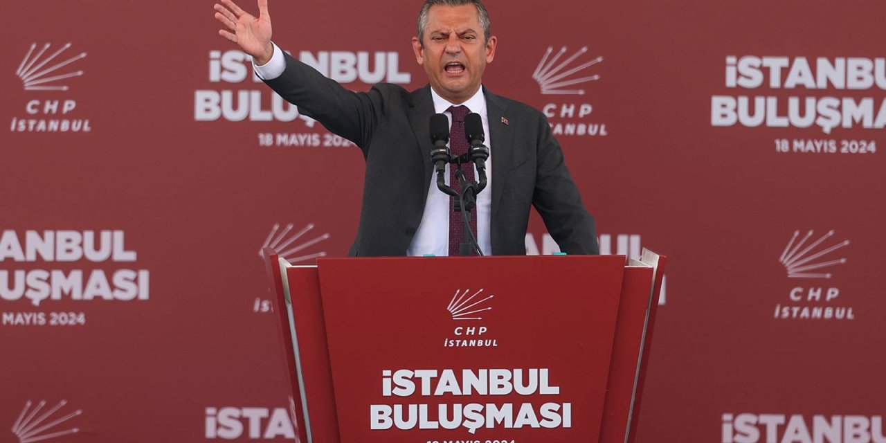 Özgür Özel: Mülakat kul hakkına girmektir! Müfredatta Atatürk'ün adı yok denecek kadar az!