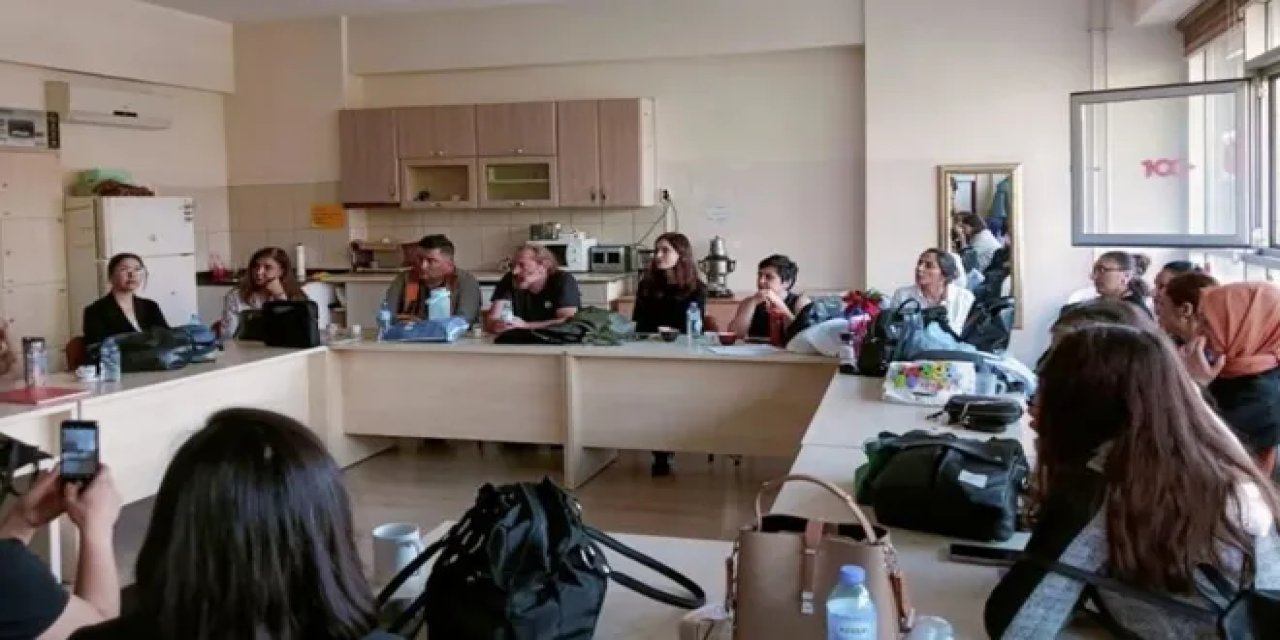 2 Kadın Öğretmen Okulda Saldırıya Uğradı