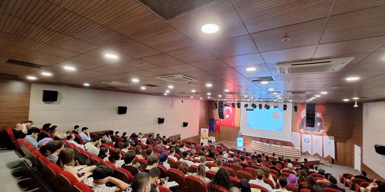 Gazi Üniversitesi'nde Girişimcilik Konferansı