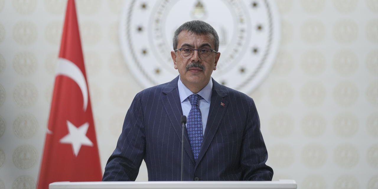 MEB'den okullarda yeni temizlik modeli: Beş okula bir hizmetli!