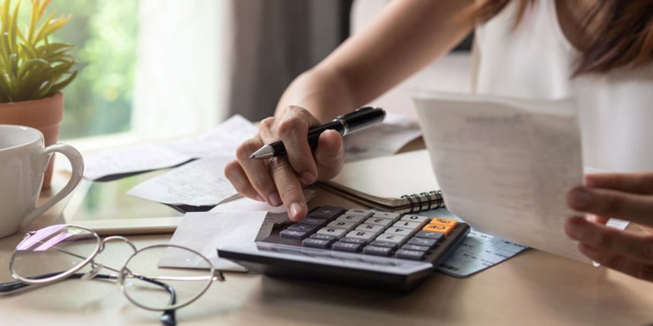 Bütçe temmuzda 97 milyar lira açık verdi