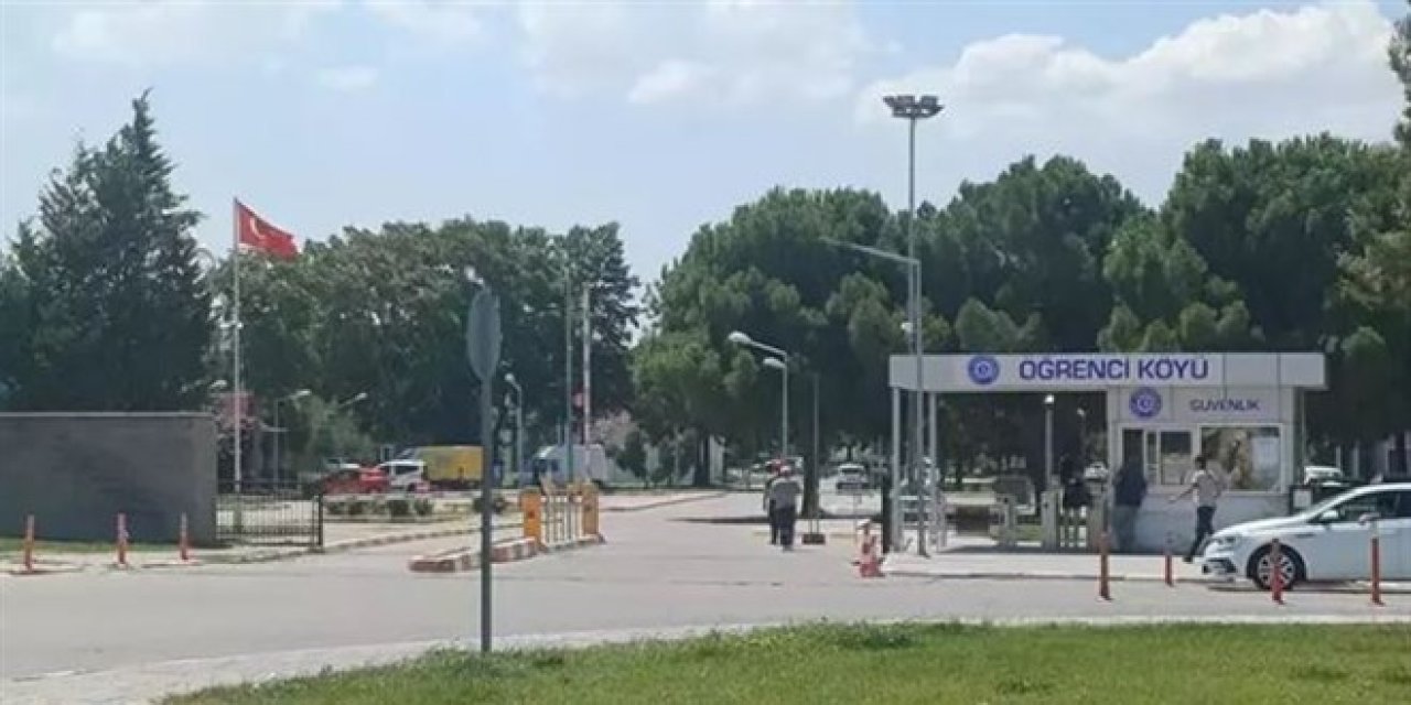 Yurt ücretlerine yüzde 300 zam! Üniversite yönetimine tepki yağıyor!