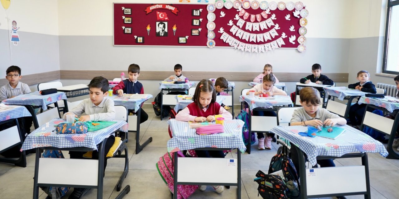 1. sınıf ve 5. sınıf kura çekimleri yapıldı! 1. Sınıfların Öğretmenleri ve 5. Sınıfların Şubeleri Belli Oldu!