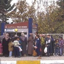 Kriz Halk Ekmeki devler ligine soktu