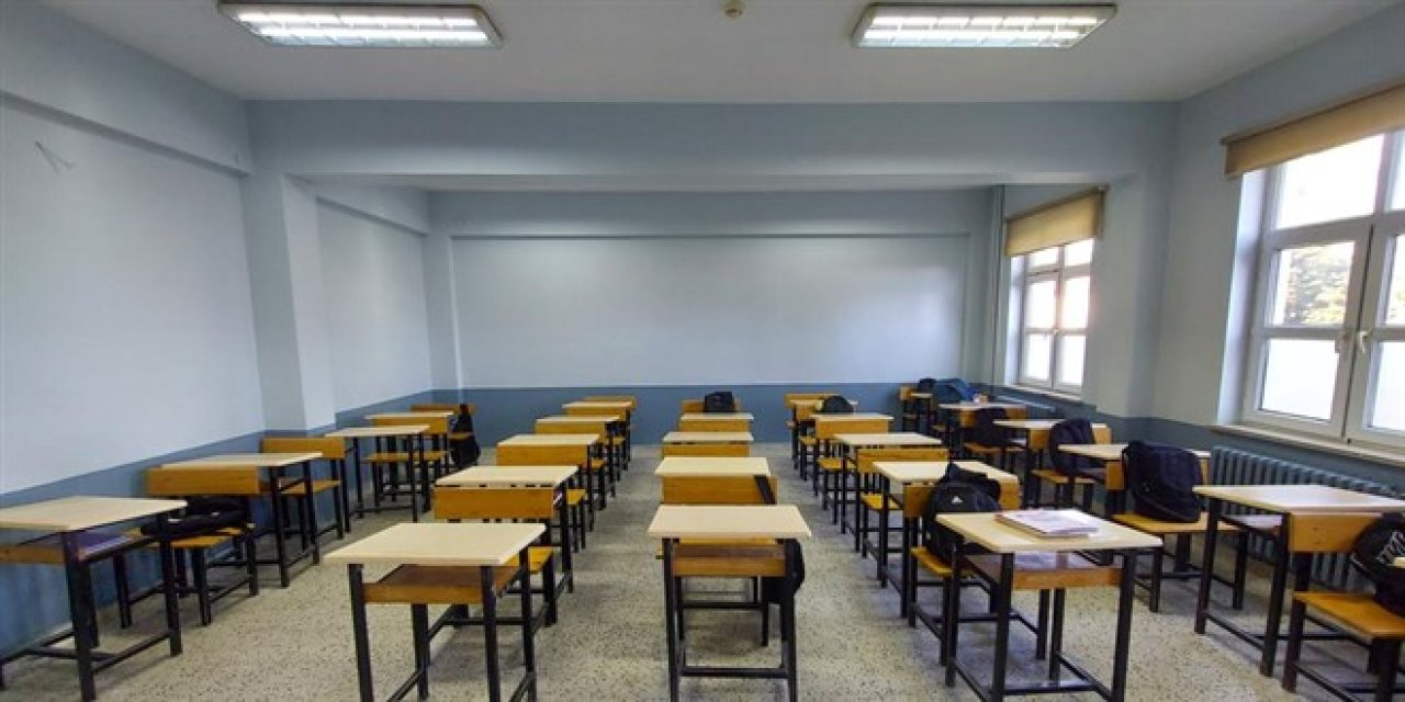 6 Şubat'ta okullar tatil mi, deprem bölgesinde 6 Şubat’ta okul var mı? Valilik açıkladı!