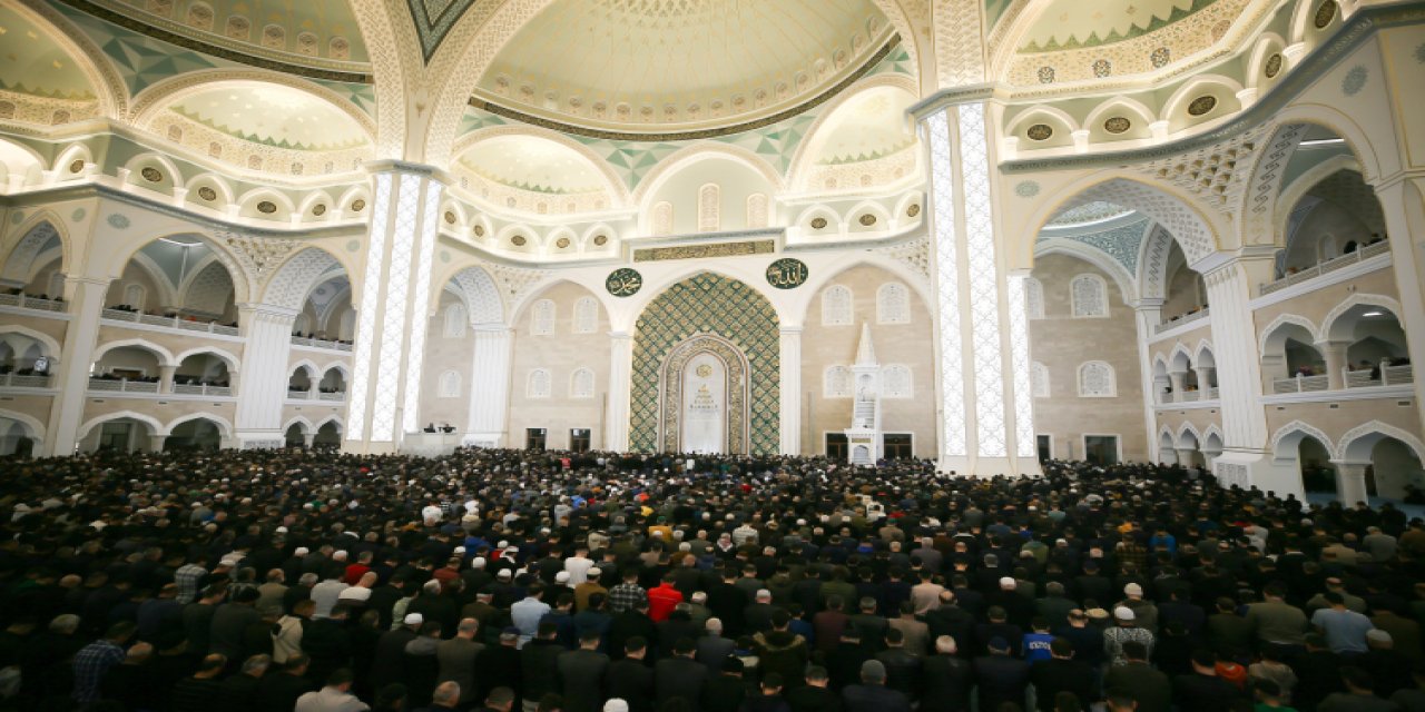 Berat Kandili ne zaman 2025? Berat Kandili'nde ne yapılır?