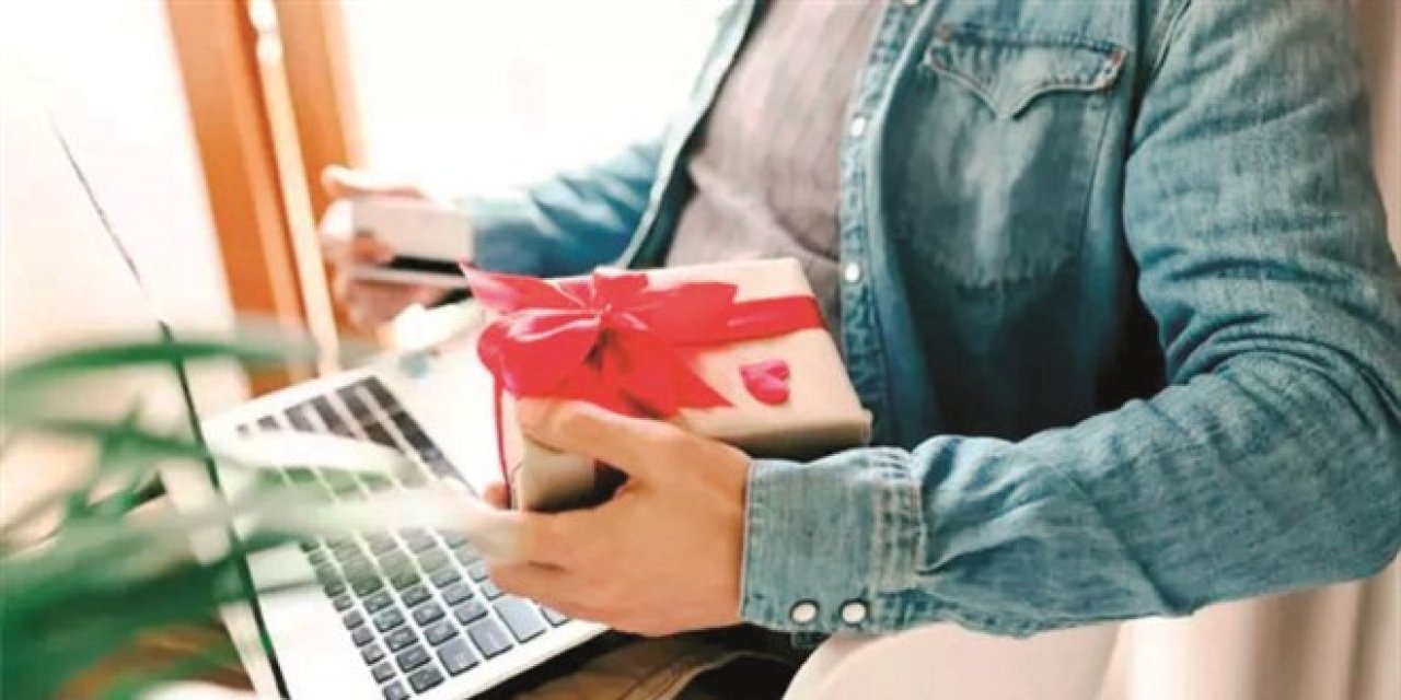 'Tüketim tuzağı' uyarısı: 14 Şubat indirimlerine dikkat