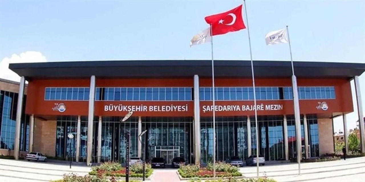 Van Büyükşehir Belediyesi'ne kayyım atandı! İşte DEM'li Abdullah Zeydan'ın yerine göreve gelen isim