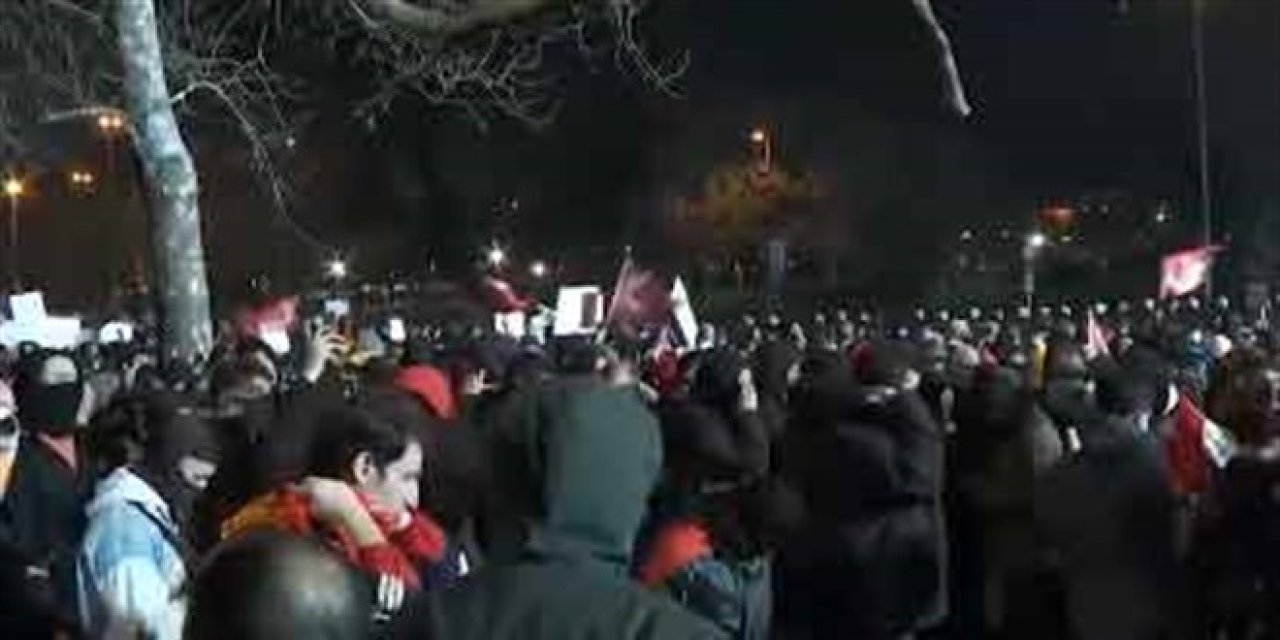 Erdoğan'ın annesine küfür edildi! 43 provokatör yakalandı