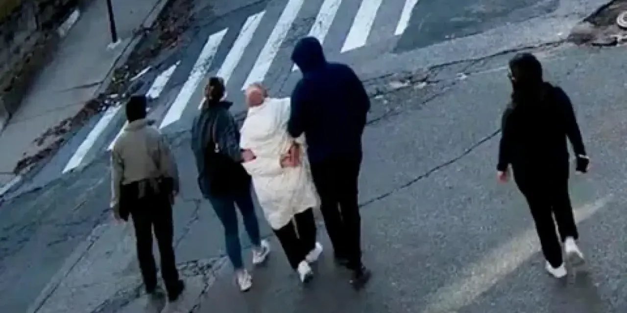 Amerikanın sözde medeniyetini görmek isteyen Rümeysa Öztürk’e yapılan zulme baksın!