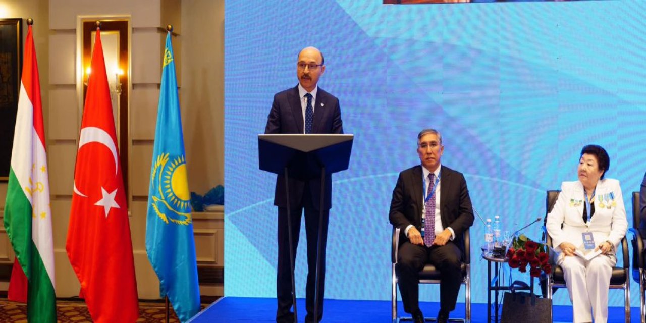 Talip Geylan, Kazakistan Eğitim Sendikası'nın 100. Yıl Kutlamalarına Katıldı