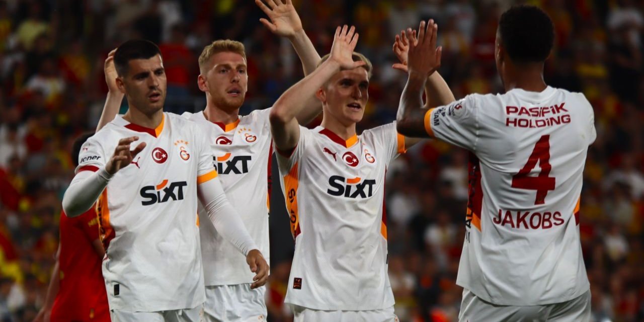 "Başarının sırrı 'aile' olmak" | Spor yazarları Galatasaray için ne dedi?