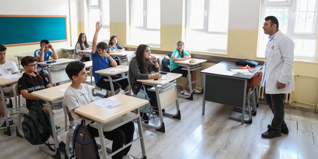 MEB Yaz Okulları ve DYK Kursları 1 Temmuz'da Başlıyor!