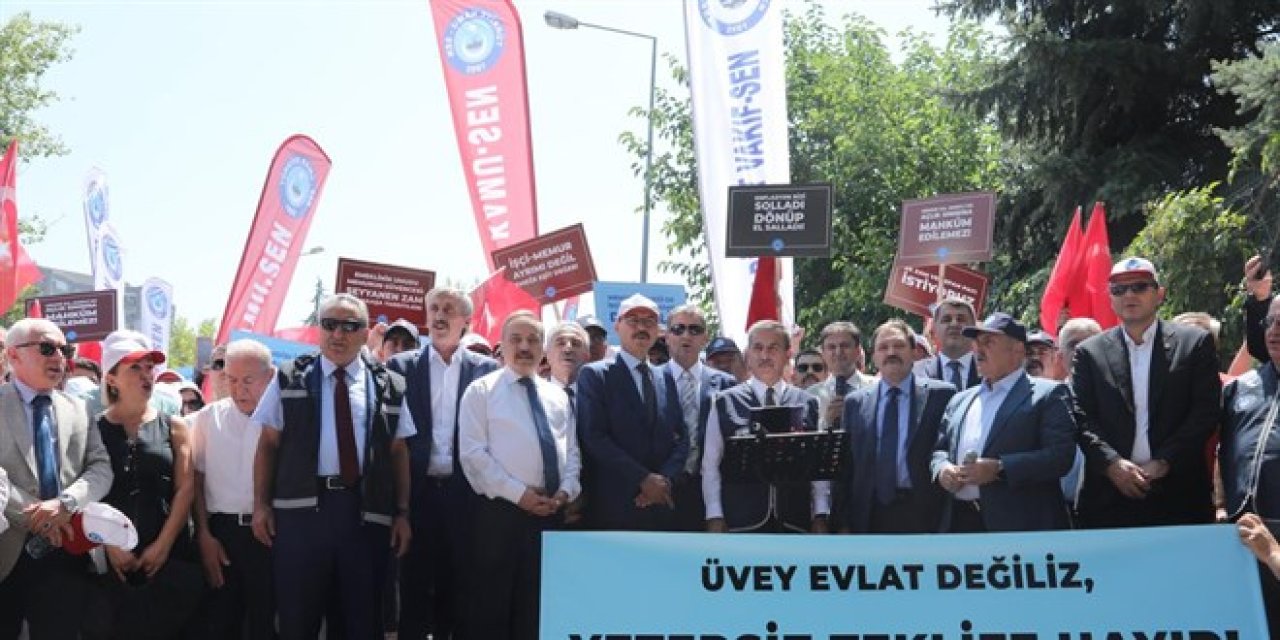 Türkiye Kamu-Sen'den Tepki: Yetersiz Teklifi Kabul Etmiyoruz