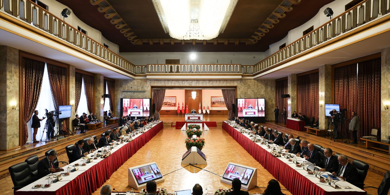 Komisyonun yol haritası şekilleniyor! İmralı’ya gidiş iddiaları netlik kazandı!