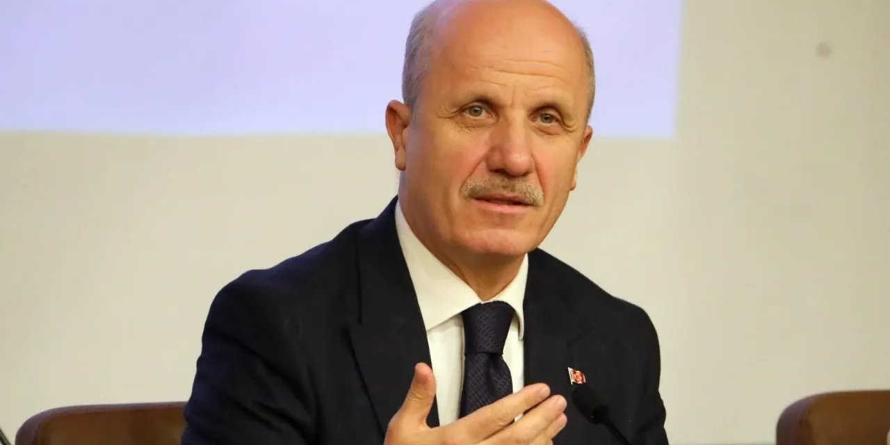 Üniversitelerde köklü değişim! YÖK Başkanı Özvar Duyurdu