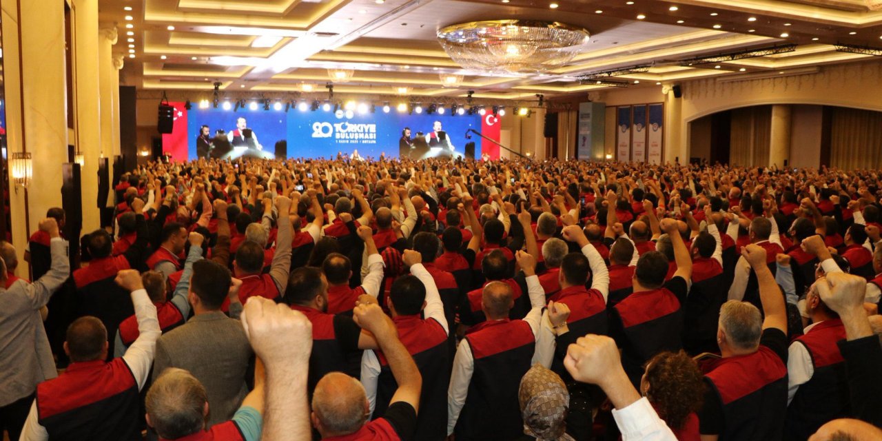 Eğitim-Bir-Sen’den 20. Türkiye Buluşması Mesajı: “Sendikacılığın Namusunu Kurtardık!”