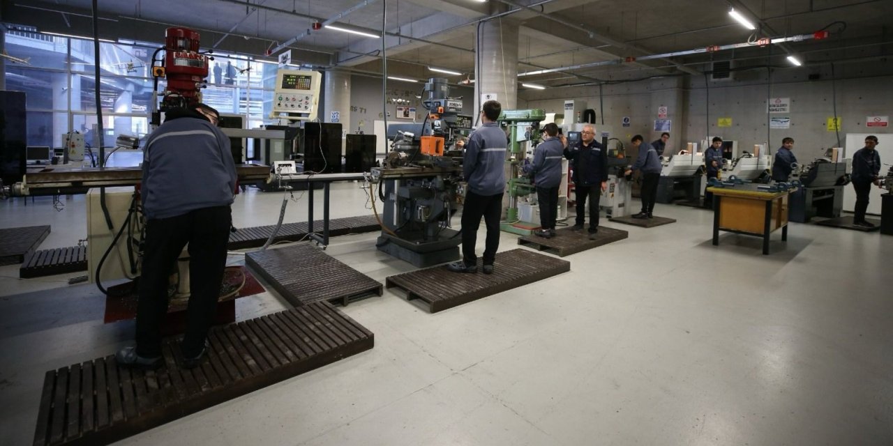 Meslek Lisesi Mezunlarına Büyük Fırsat: İş Kurana KGF Kefaleti