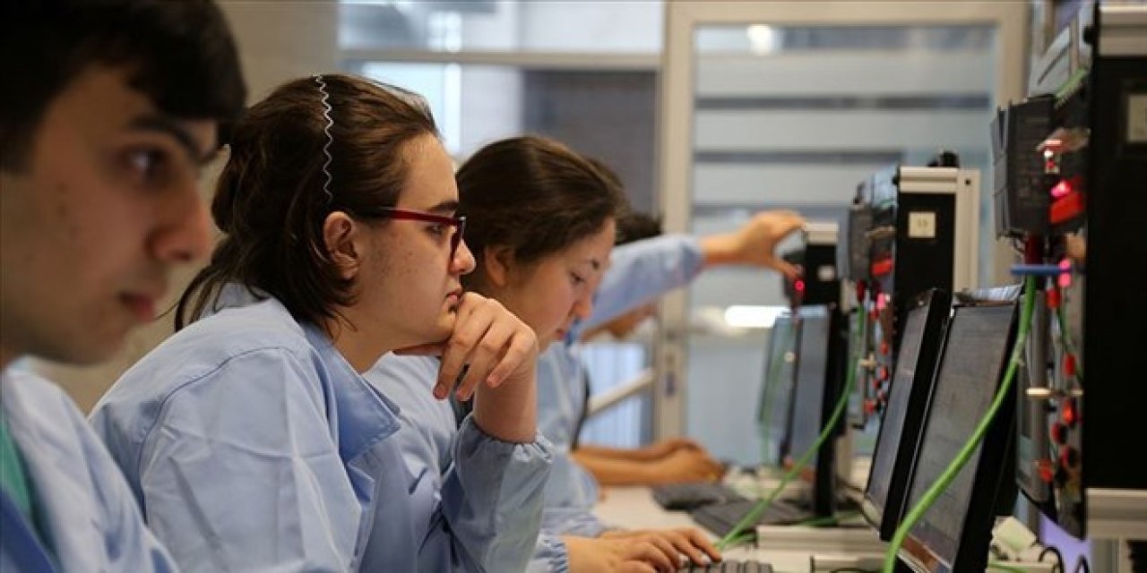 Mesleki Eğitimi Cazip Hale Getirmek İçin Radikal Öneri: Evlilik Hibesi ve Askerlik Muafiyeti