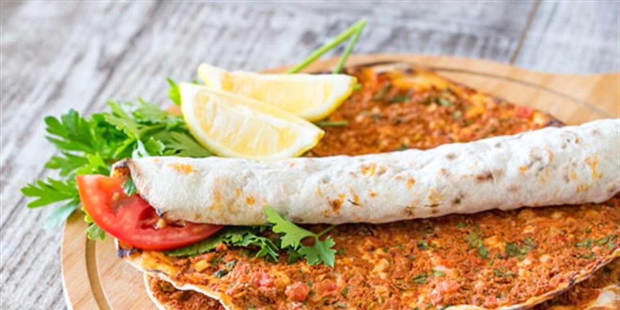 Lahmacun Cep Yakıyor: Sokak Lezzeti Lüks Oldu