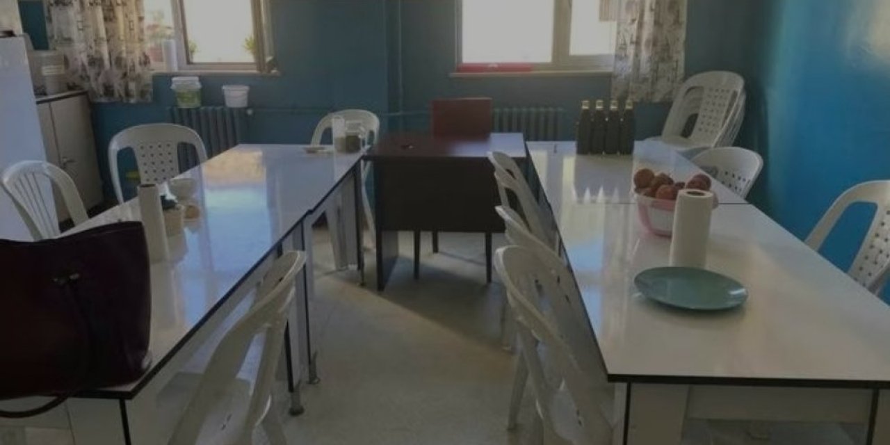 Okul Müdürü İddiaları Gündemde: “Kırmızı Koltuk Sevdalısı” Tartışması