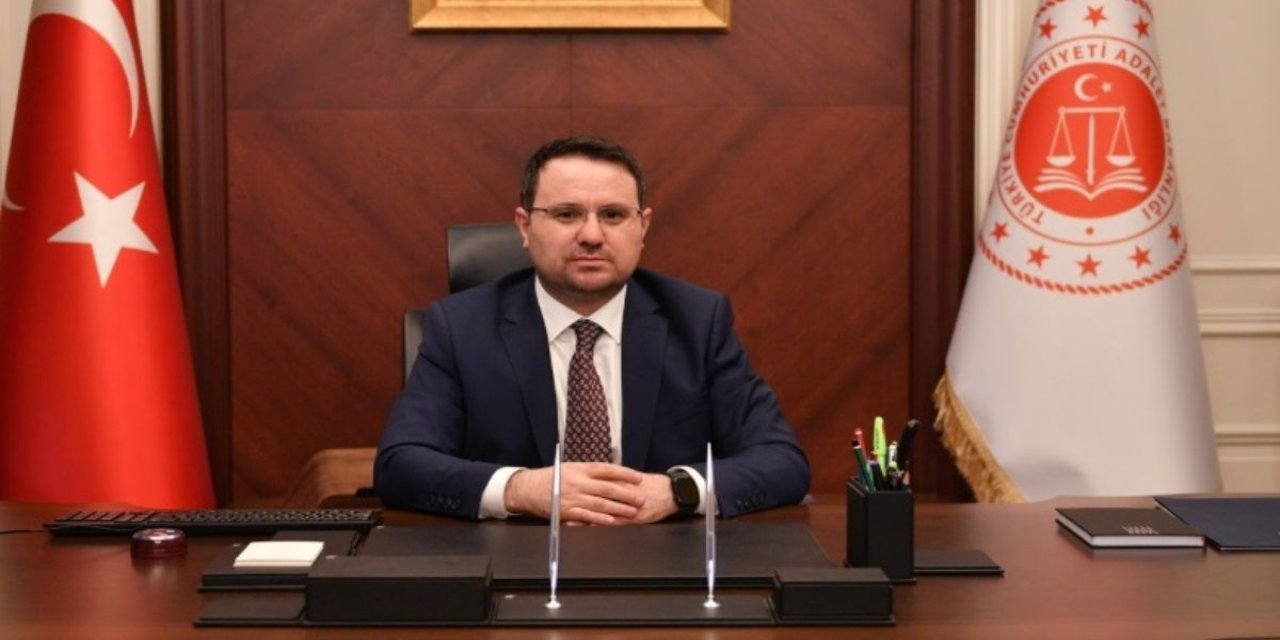 Adalet Bakanı Akın Gürlek’in tapu kayıtlarını sorgulayan iki müdüre tutuklama