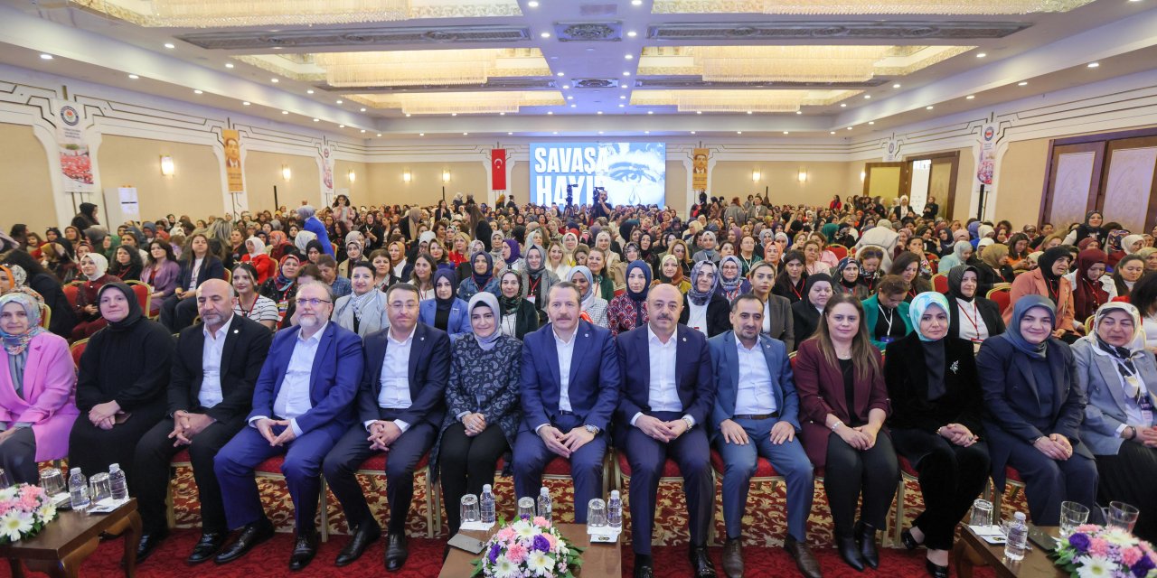 1000 Kadın Lider Kızılcahamam’da Buluştu: Gündemde Aile, Emek ve Gazze Vardı