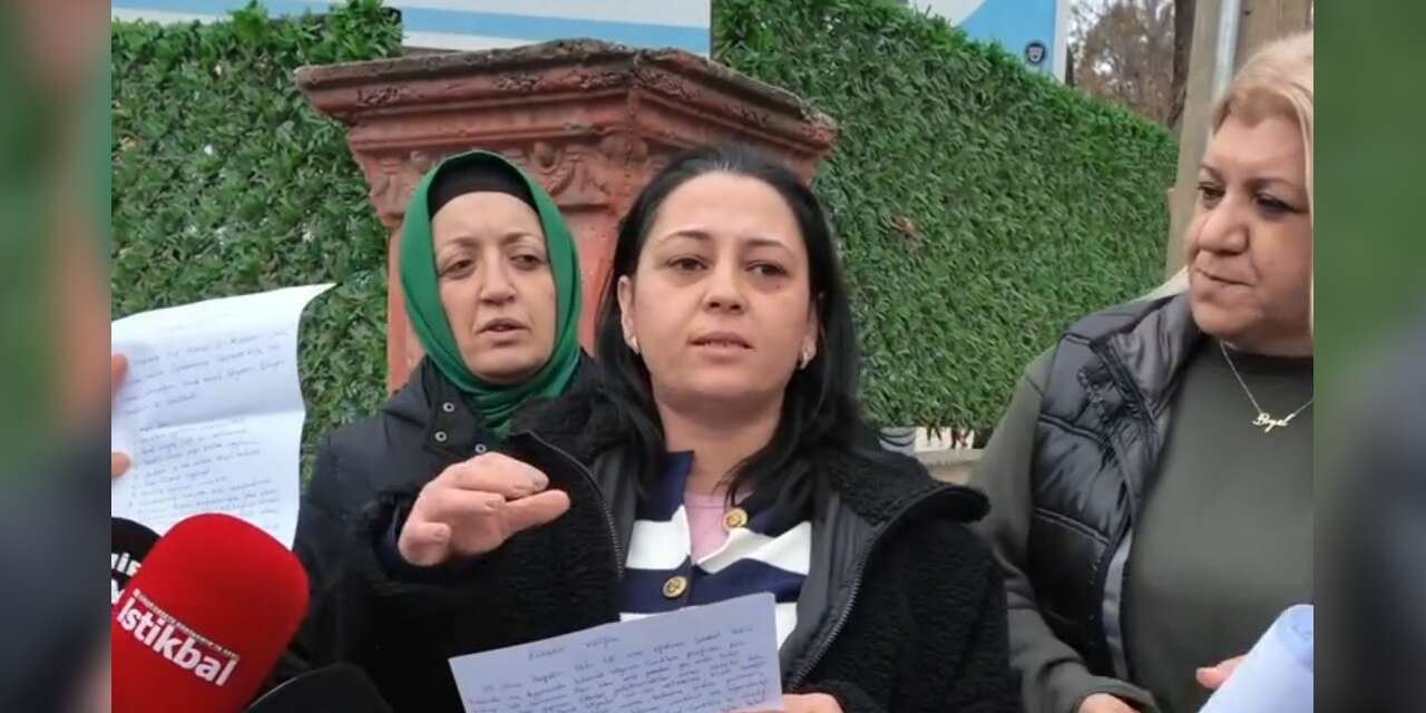 Veliler Okul Önünde Öğretmeni Protesto Etti; "Çocuklarımıza Baskı Uyguluyor"