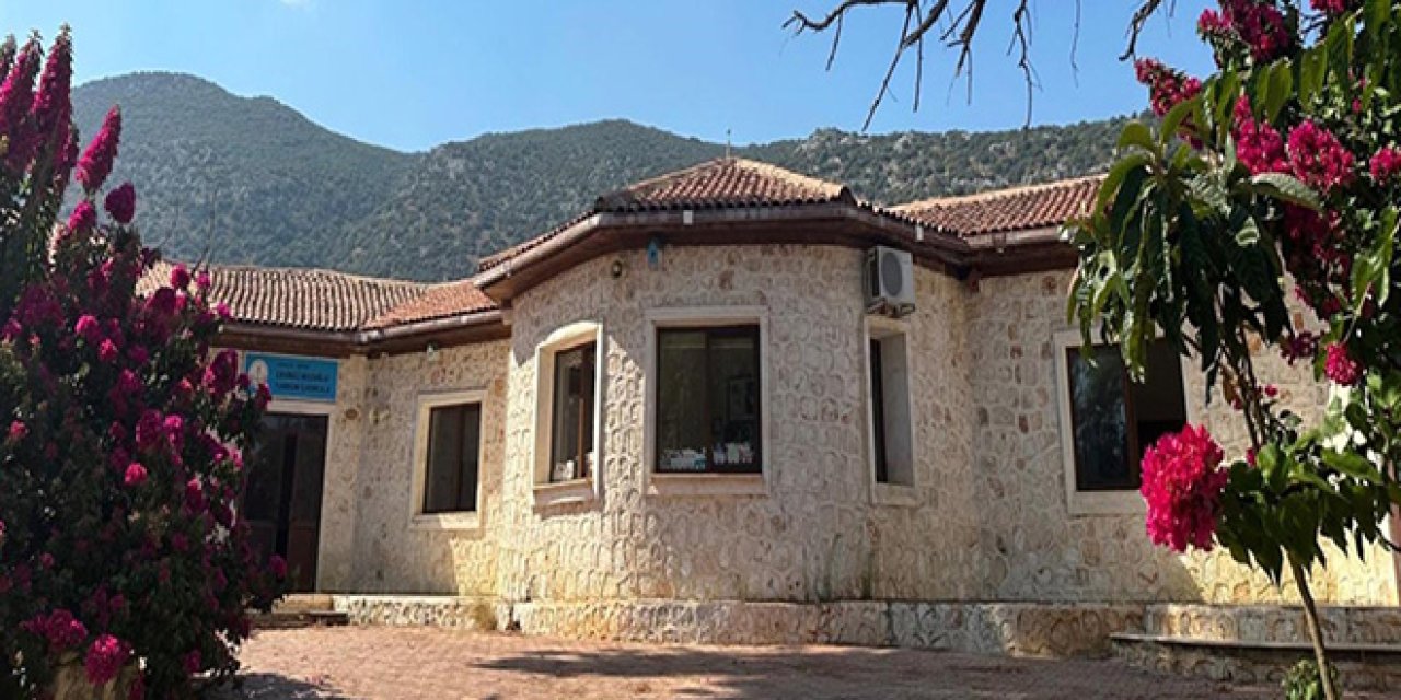 Velilerden Şok Şikayet: Öğretmen Kızına Ayrıcalık Yaptı, Sınıf Geriledi