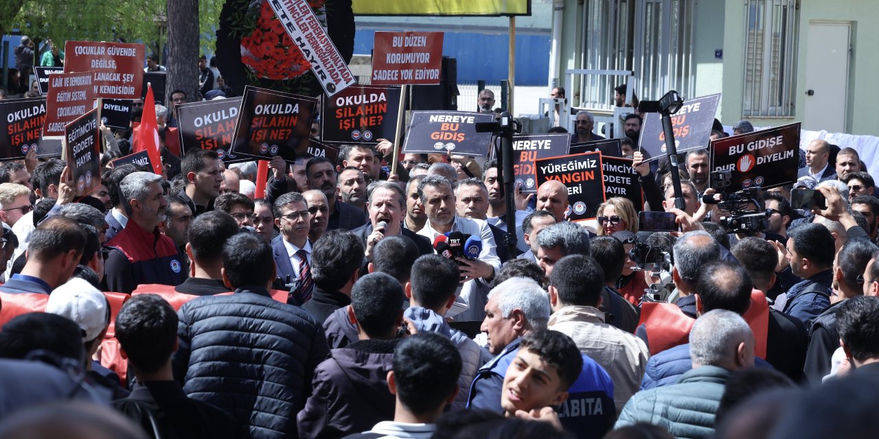 Eğitim-Bir-Sen’den Siverek’te büyük protesto: “Artık yeter”