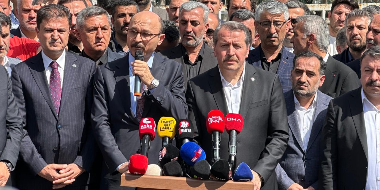 Ayser Çalık Ortaokulu önünde ortak tepki: Eğitimde şiddete karşı güçlü mesaj