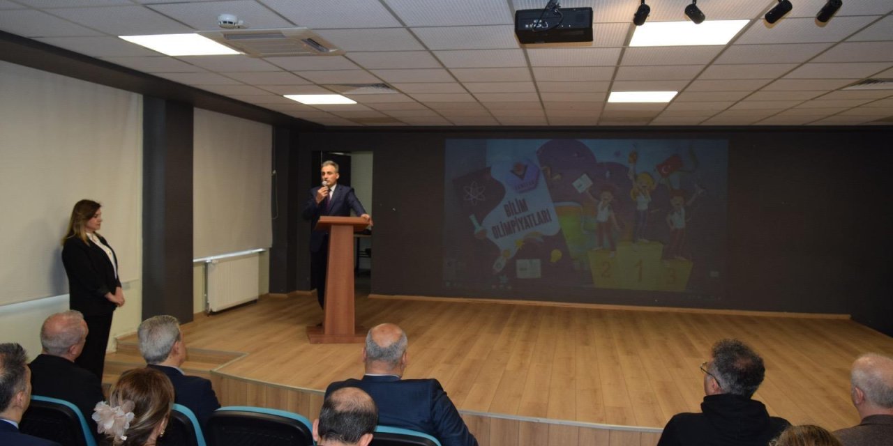 Çankaya’da Genç Bilim İnsanlarının "Olimpiyat" Heyecanı Başladı