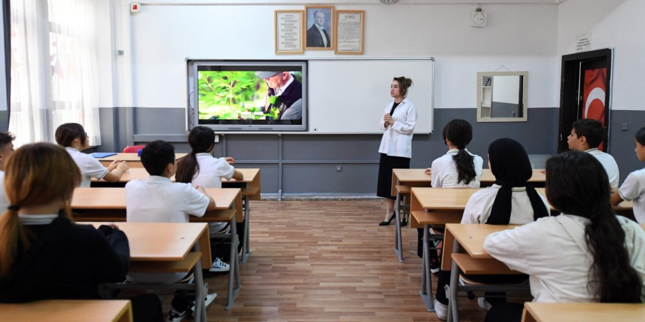 Öğretmenlerin 2026 İl İçi İsteğe Bağlı Yer Değiştirme Duyurusu Yayımlandı