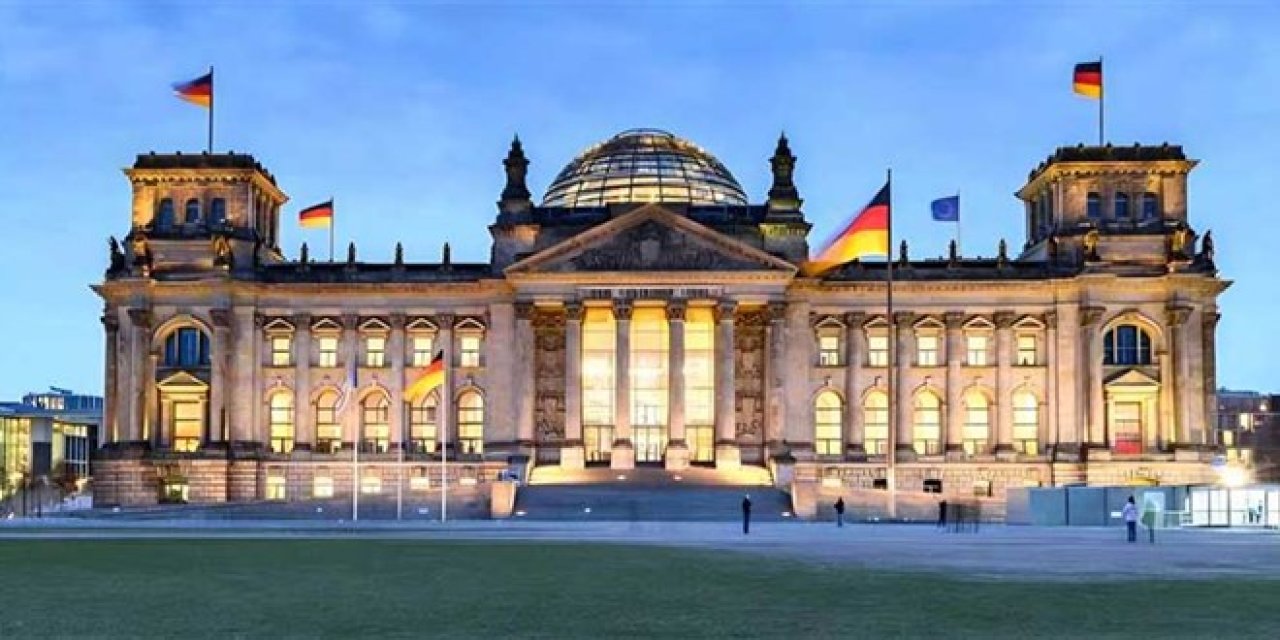“Berlin Erkek Lisesi” Paylaşımı Gündem Oldu: Talat