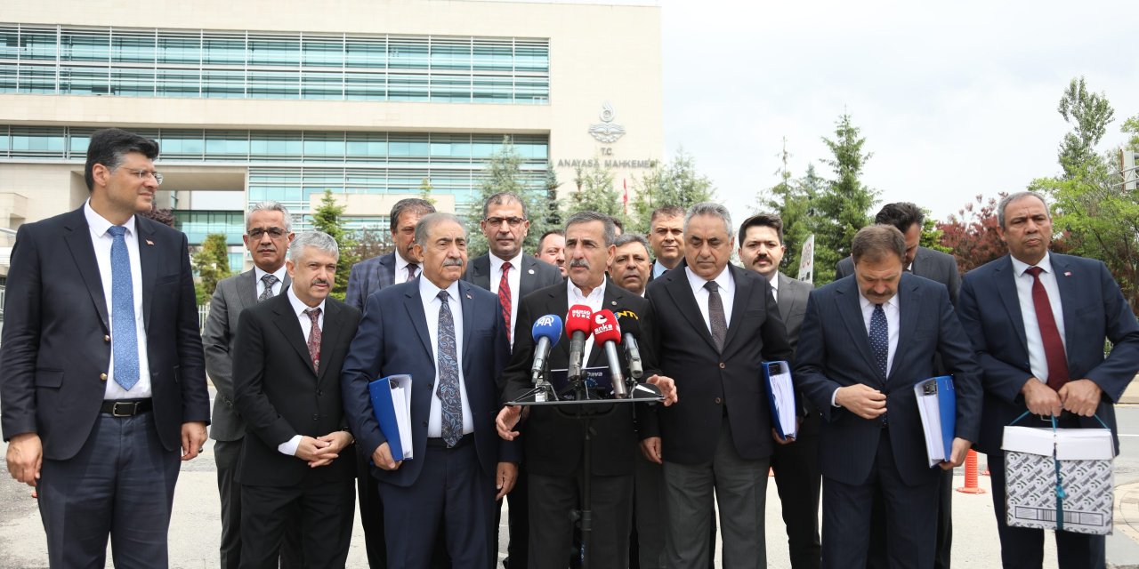 Türkiye Kamu-Sen’den AYM Önünde Emekli Memurlar İçin Kritik Hamle