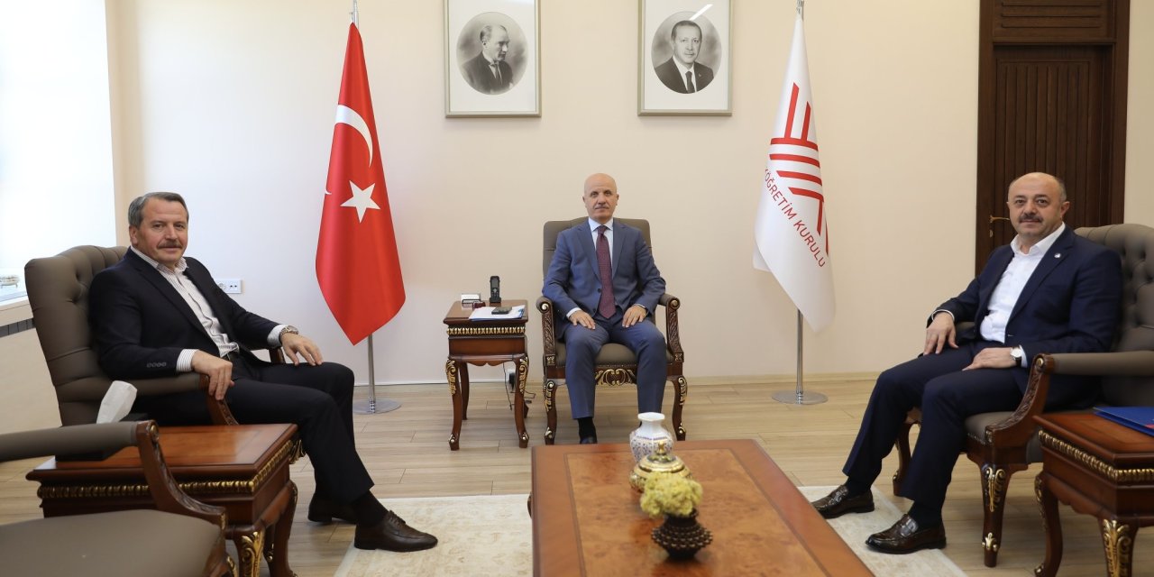 Ali Yalçın, YÖK Başkanı Erol Özvar ile Görüştü: Üniversite Çalışanlarının Talepleri Gündeme Taşındı
