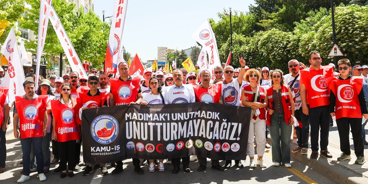 Eğitim-İş Madımak’ta Katledilenleri Andı: “Unutmadık, Unutturmayacağız”