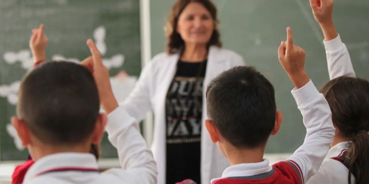 Öğretmenlik için formasyon yeterli olacak! Özel okullarda akademi şartı aranmayacak