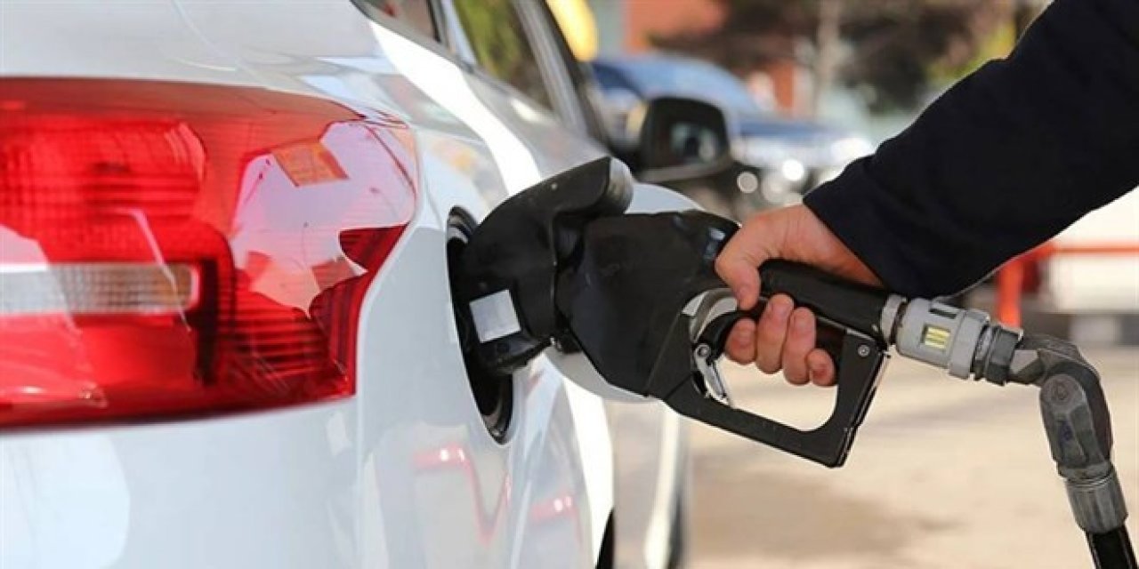Motorine Üçüncü Zam Kapıda: İşte Cepleri Yakacak Tarih ve Yeni Fiyatlar