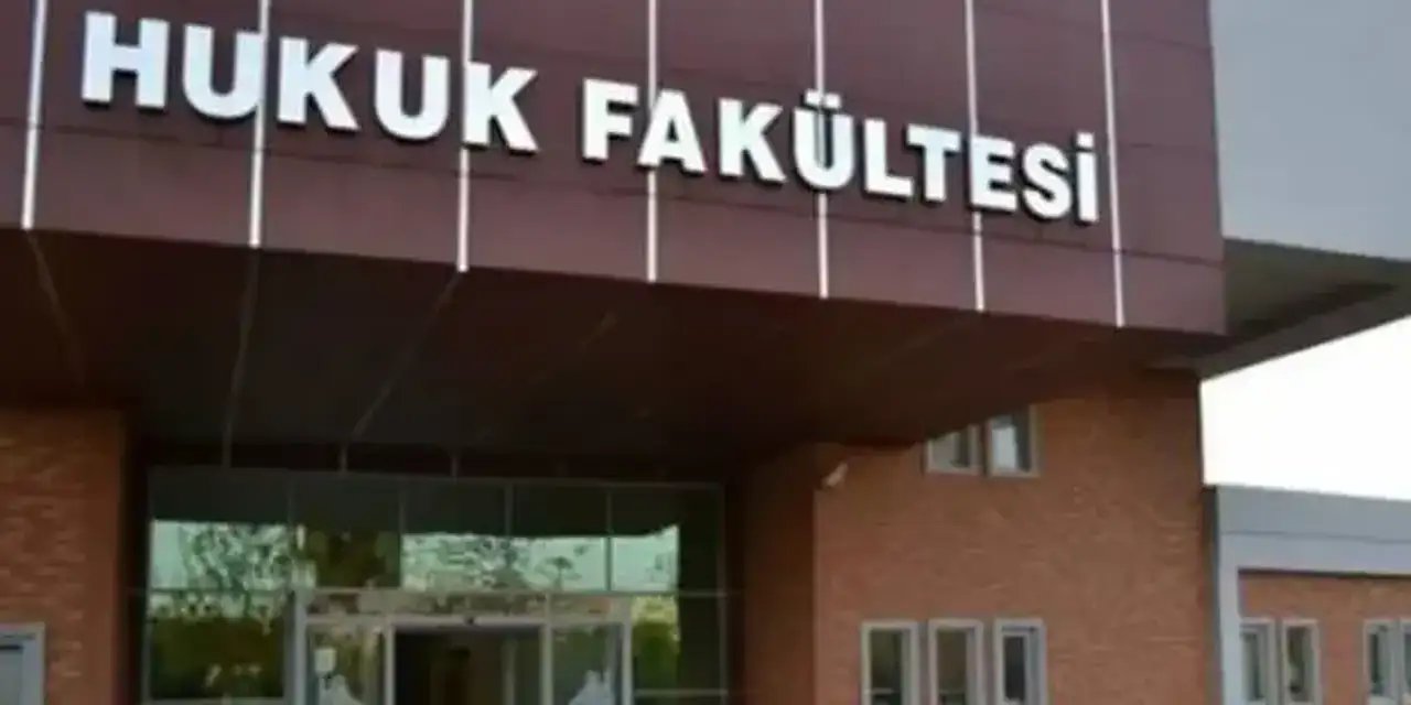 Türkiye'nin En İyi 20 Hukuk Fakültesi Açıklandı! İşte 2026 Taban Puanları ve Başarı Sıralamaları
