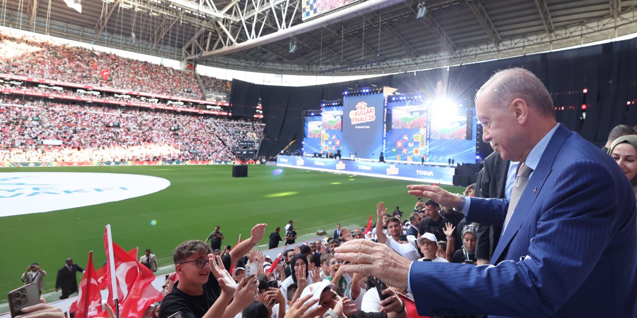 TÜGVA Yaz Okullarında rekor katılım: Erdoğan 700 bin gence seslendi