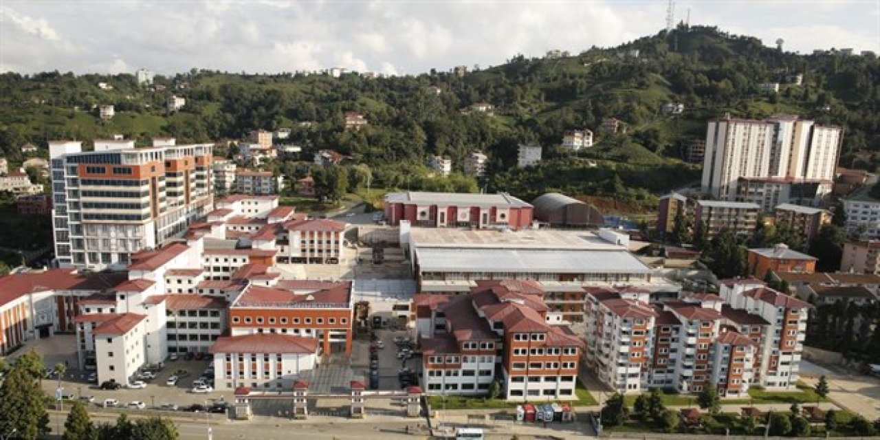 Rize İçin "Gavur Ülkesi" Diyen Akademisyene Soruşturma Açıldı