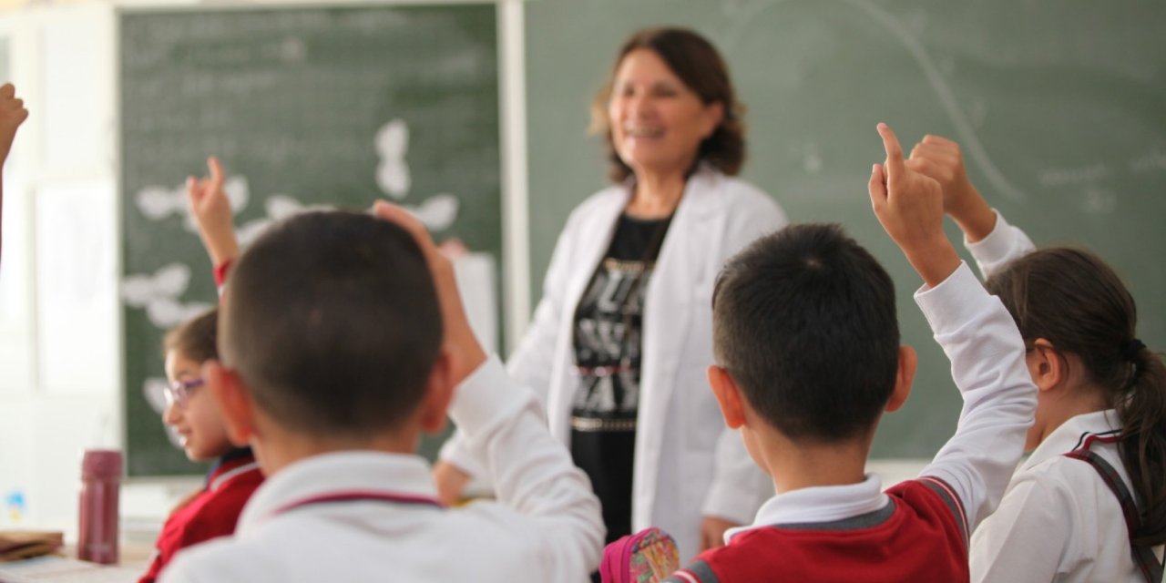 Ön Başvuru 9 Eylül'de, Atamalar 18 Eylül'de: MEB 2. iller arası mazerete bağlı yer değiştirme duyurusu